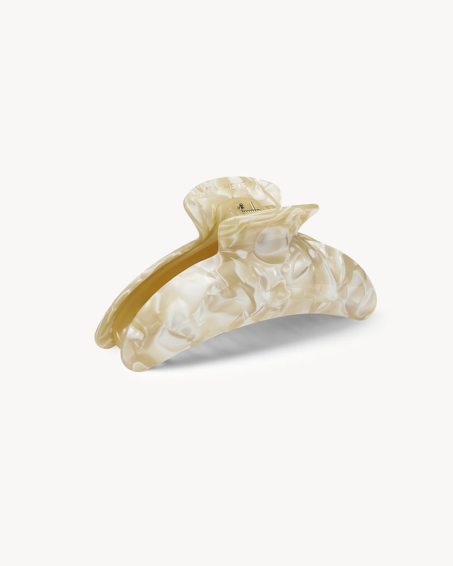 Jumbo Heirloom Claw in Ivory