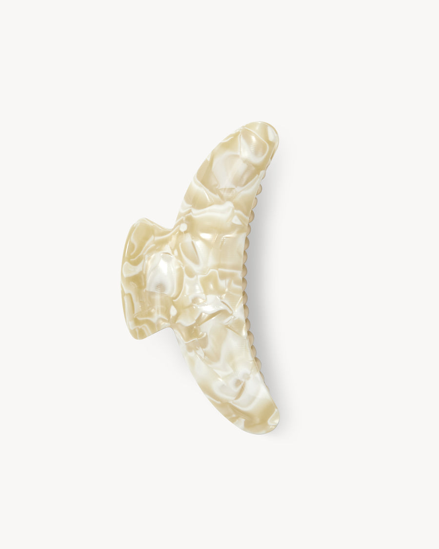 Jumbo Heirloom Claw in Ivory