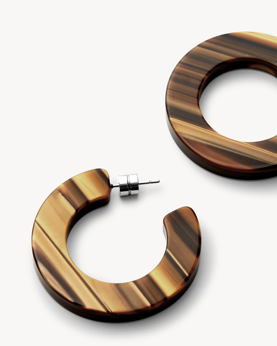 Kate Hoops in Tiger's Eye