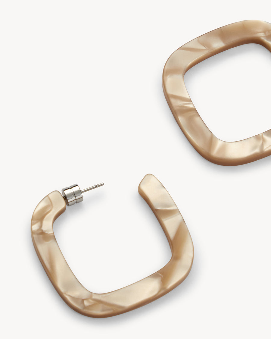 Midi Square Hoops in Sand Shell