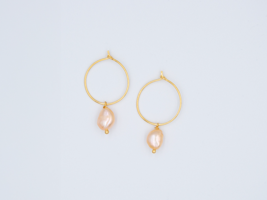 Pearl Hoops in rose