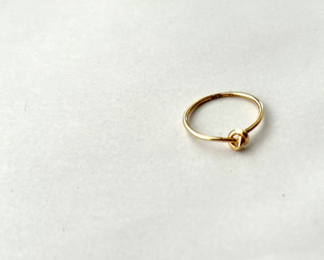 Forget me Knot Ring in Gold